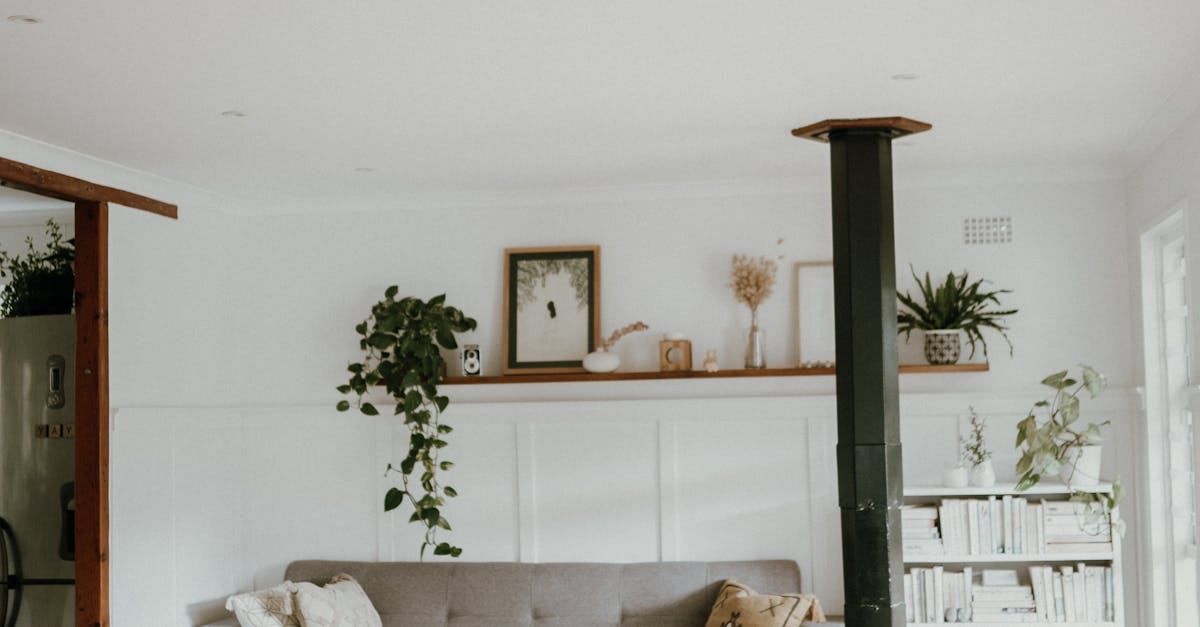 Upcycling Old Mason Jars for Home Decor  